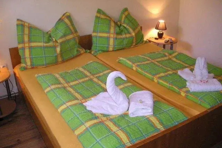 Room 3 of 17