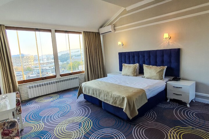 Qala Hotel