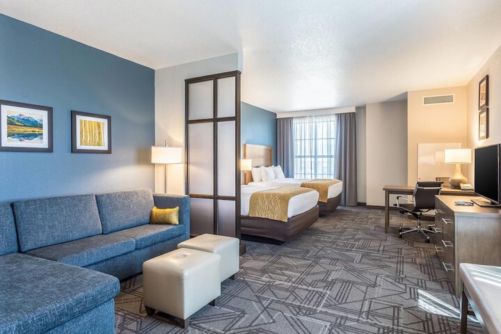 Room 38 of 100