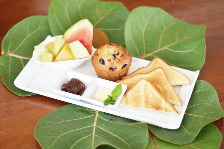 Breakfast/Coffee Service 95 of 122