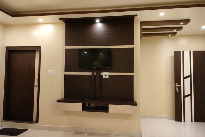 Room 98 of 150