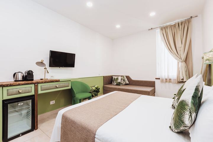 Room 40 of 70