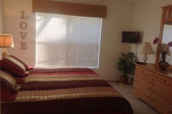 Room 3 of 12