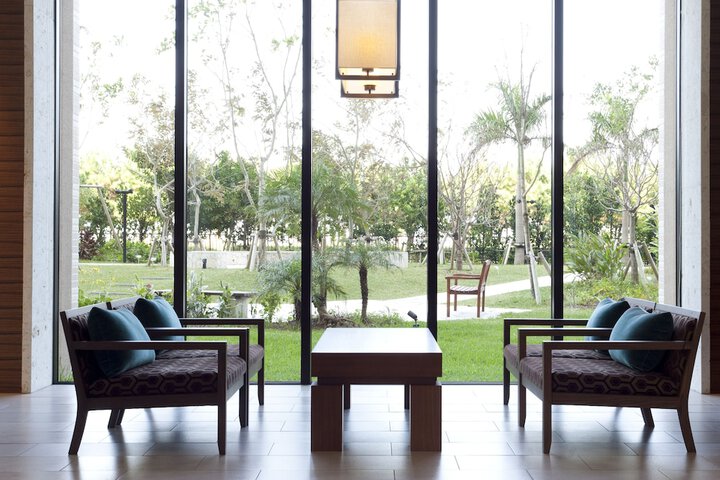 Hotel Interior 4 of 225