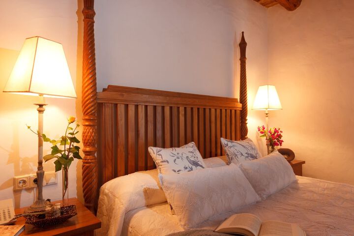 Room 4 of 62