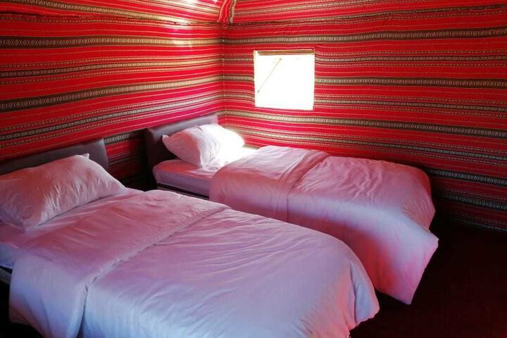 Room 6 of 34