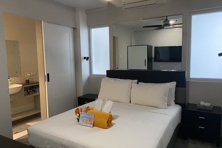 Room 13 of 403