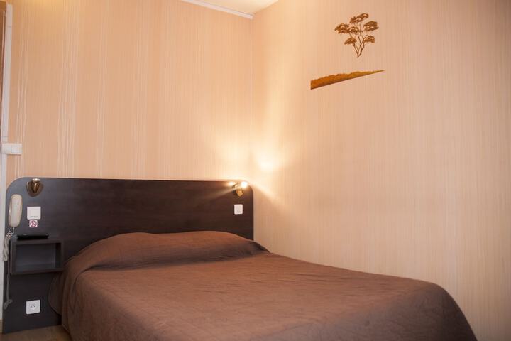 Room 16 of 45