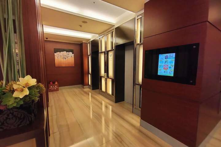 Hotel Interior 6 of 88