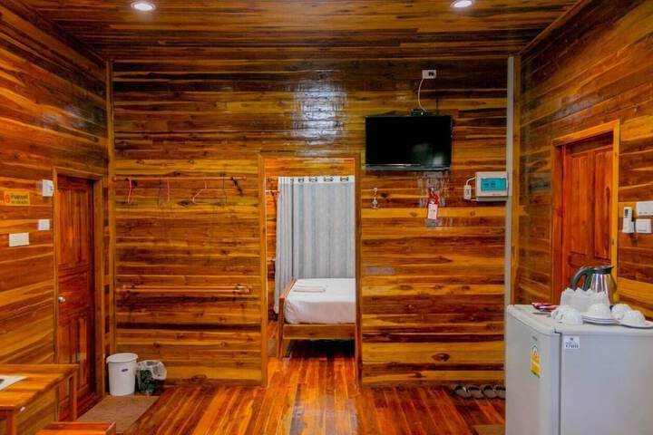 Room 12 of 34