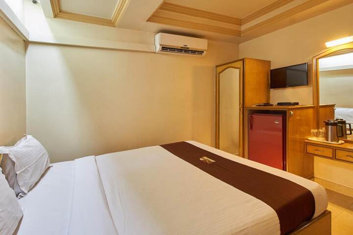 Room 7 of 26