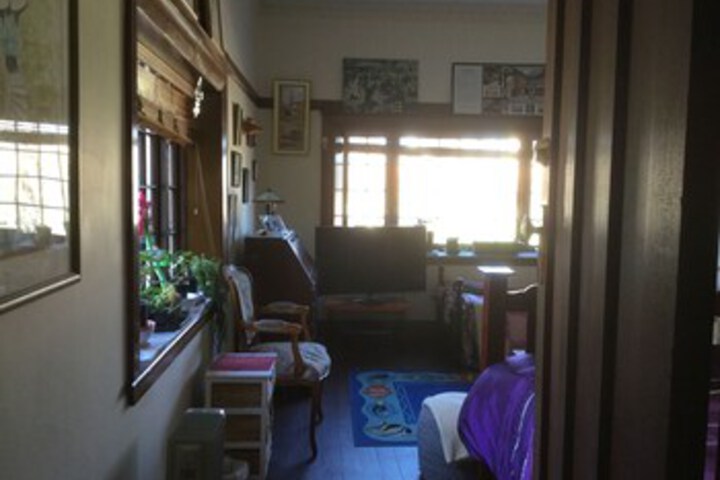 Room 11 of 180