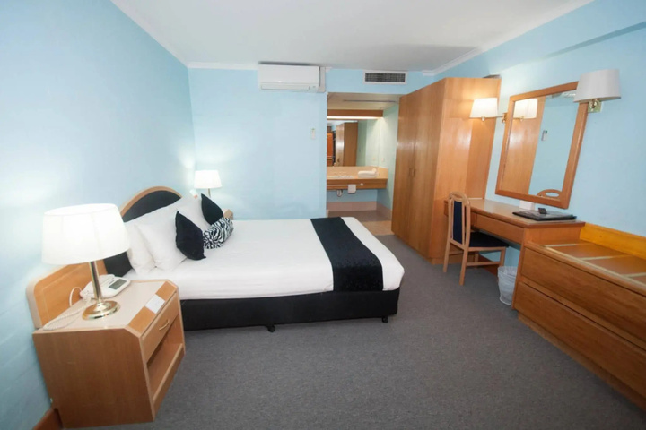 Room 12 of 12