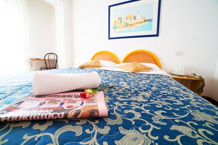Room 5 of 21