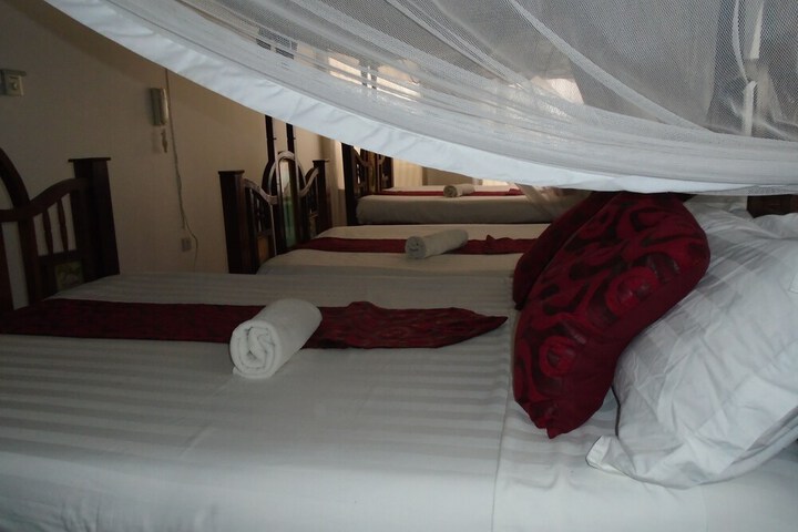 Room 10 of 39