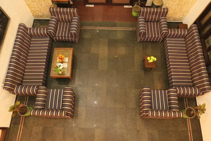 Room 16 of 22