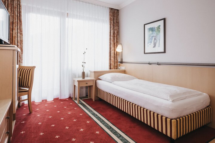 Room 14 of 62
