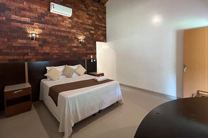 Room 4 of 39