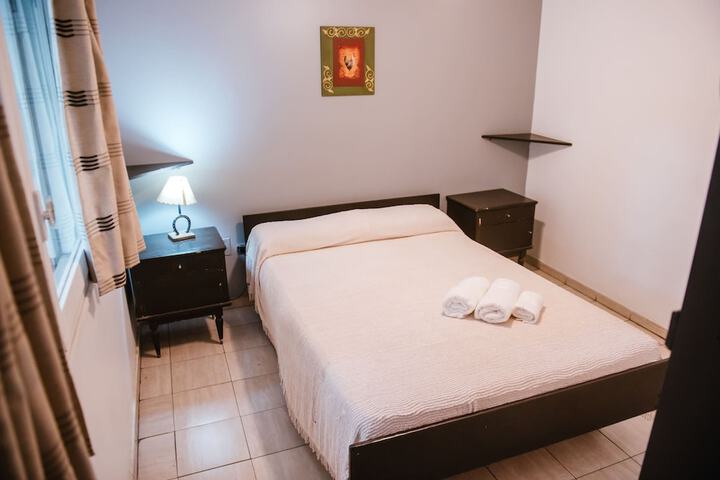 Room 12 of 27