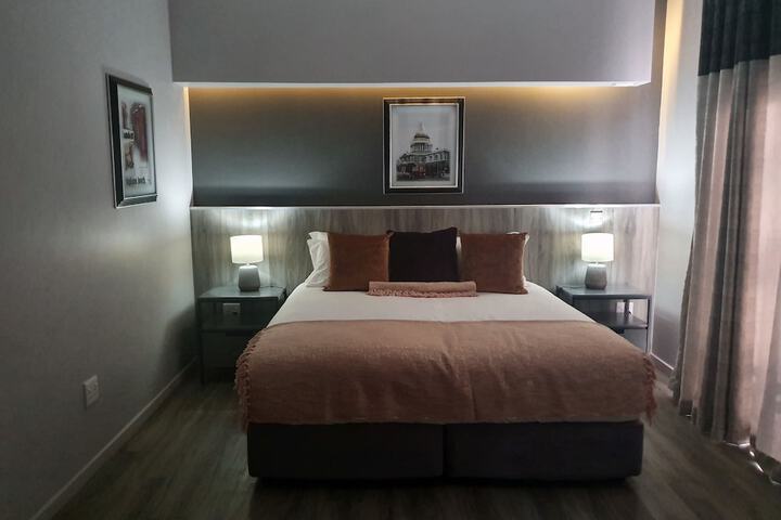 Room 9 of 43