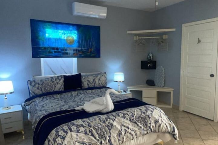 Room 35 of 107