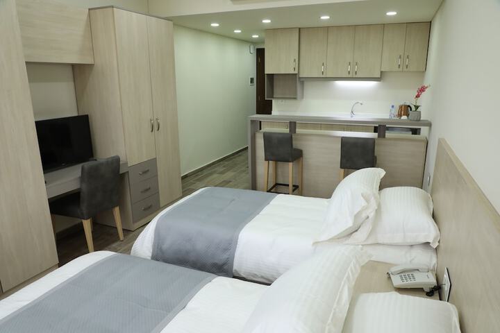 Room 12 of 36