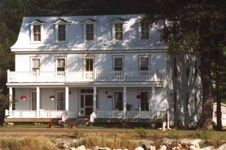 Grand Narrows Hotel