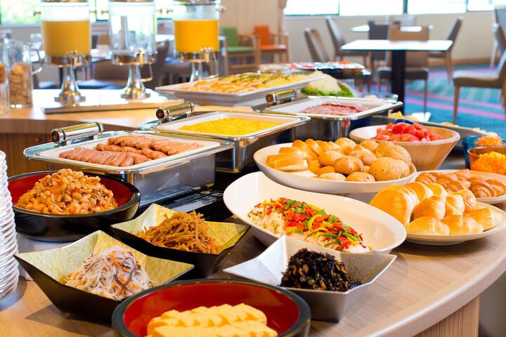 Breakfast buffet