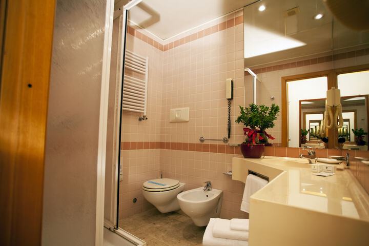 Clean Restrooms