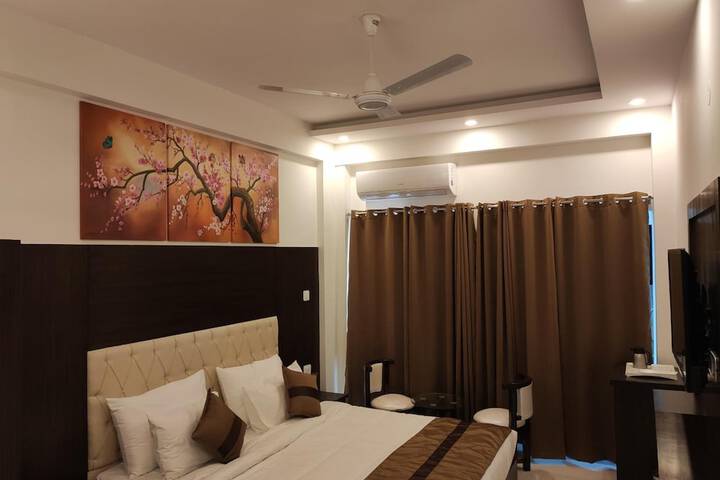 Room 28 of 56