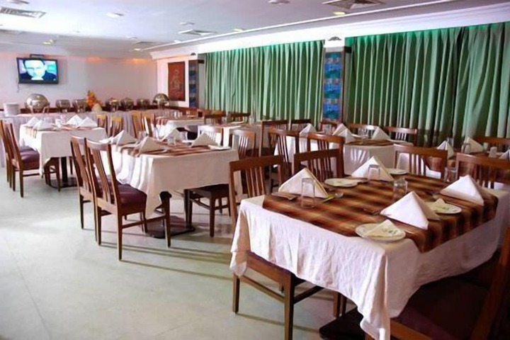 Dining 5 of 12