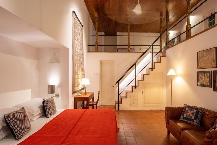 Room 4 of 44