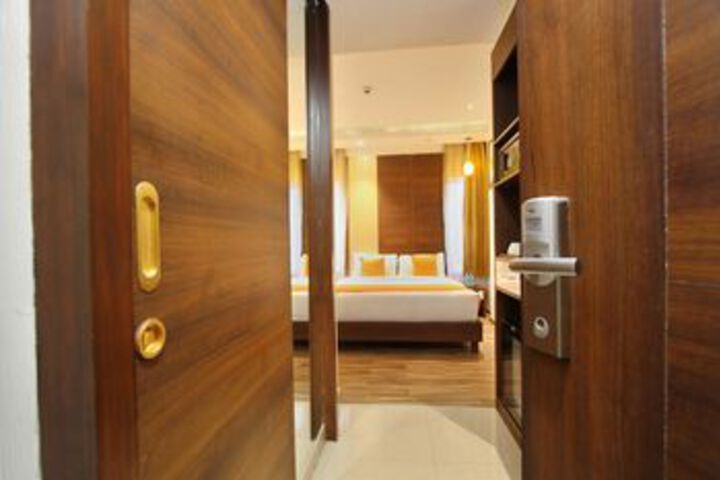 Room 7 of 23