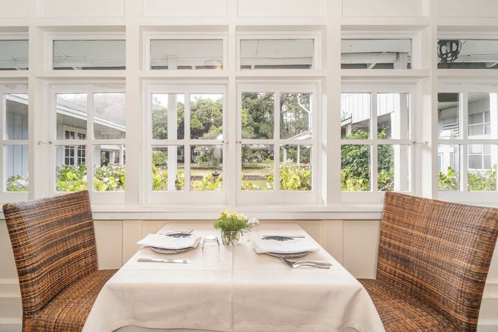 Dining 91 of 161