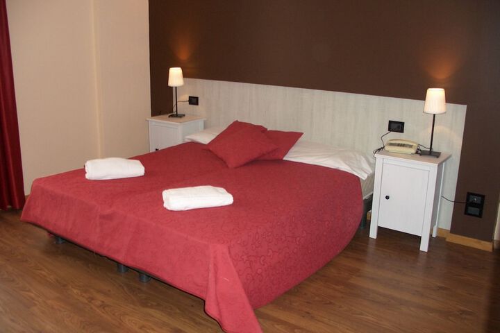 Room 10 of 50