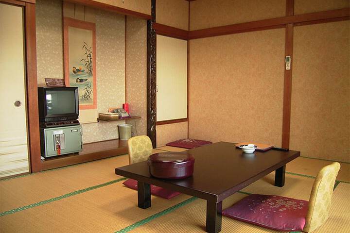 Room 23 of 51