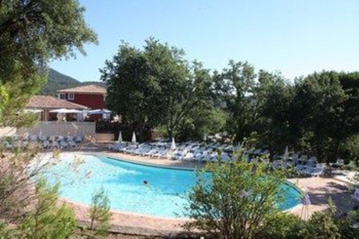 Pool 166 of 228