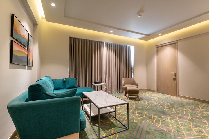 Room 45 of 95