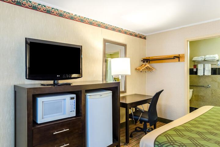Room 20 of 38
