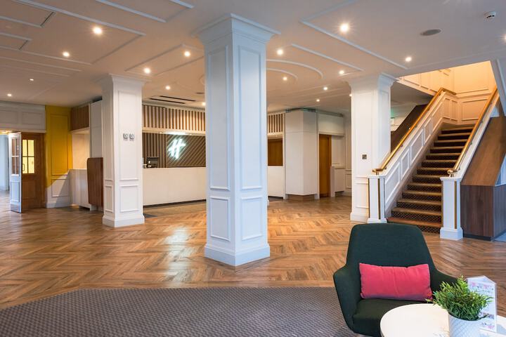 Hotel 78 of 82