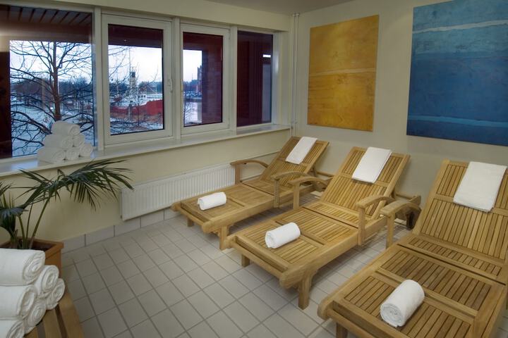 Spa 44 of 143