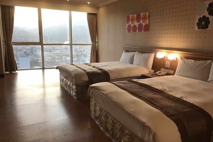Room 18 of 48