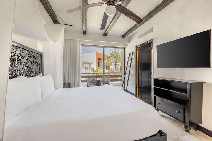 Room 28 of 140