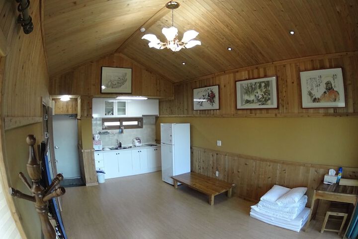 Room 29 of 182