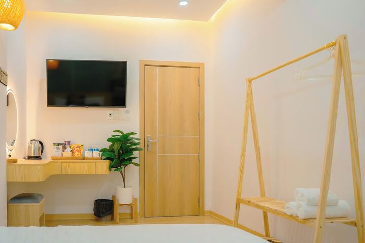Room 28 of 63