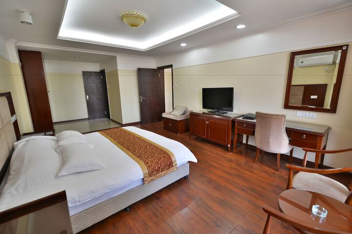 Room 7 of 36