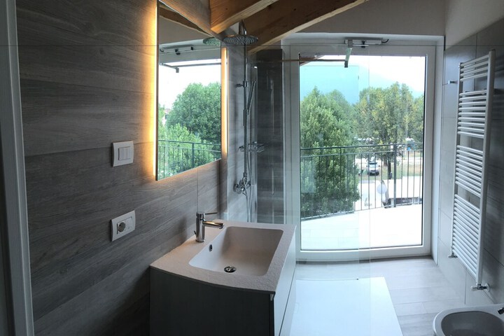 Room 20 of 32