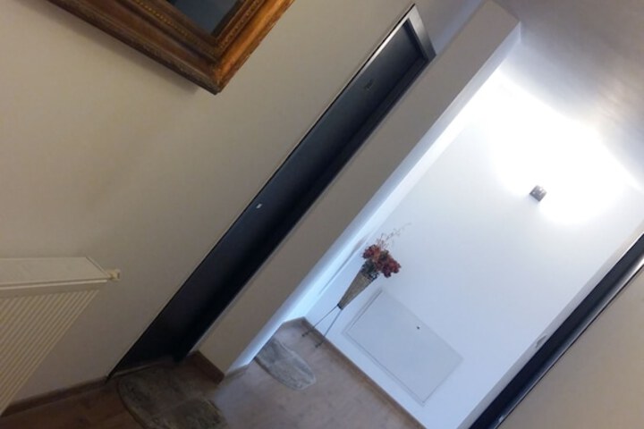 Ballroom/Hall 12 of 15