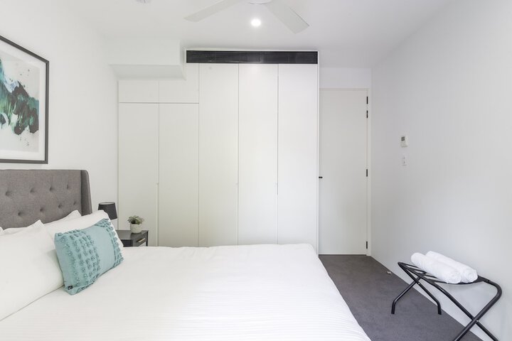 Room 8 of 37