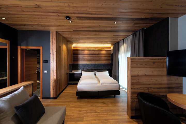 Room 11 of 55